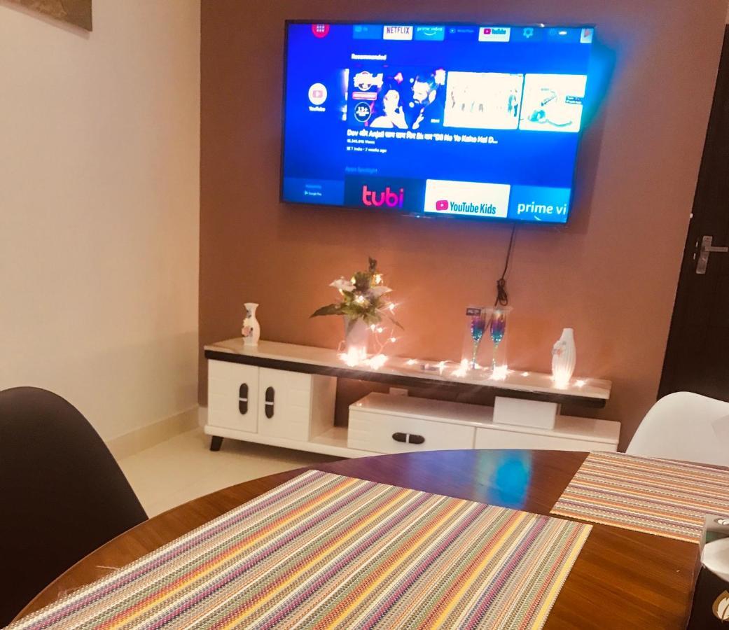 Atrium High Suite 2Bed Family Apartment Near Giga Mall Islamabad Zewnętrze zdjęcie